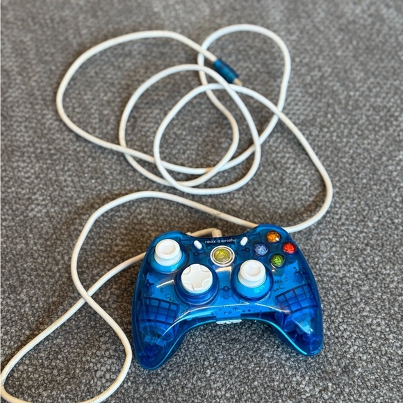 Rock & Candy Transparent Blue Xbox 360 Controller - Picture 3 of 3